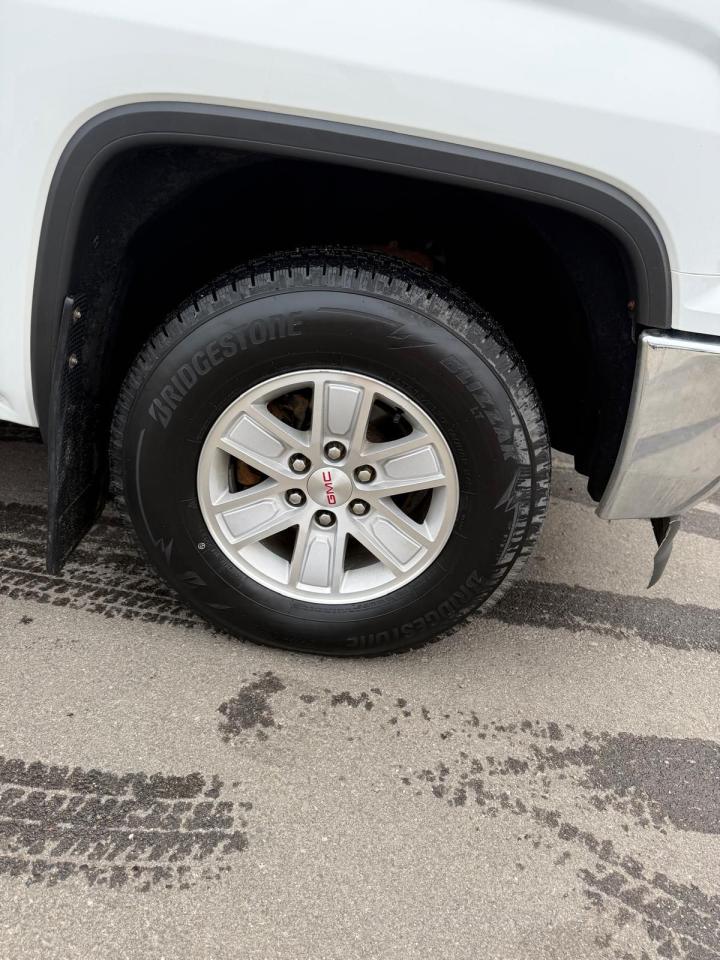2018 GMC Sierra 1500 SLE - Photo #9