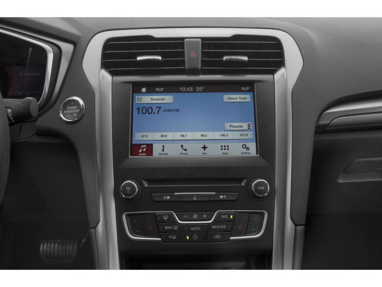 2017 Ford Fusion SE FWD Photo