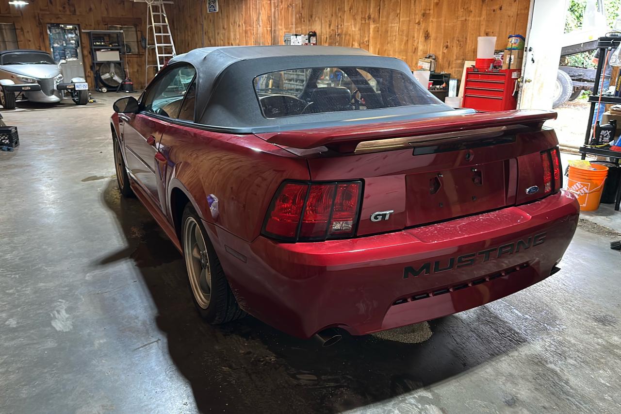 2004 Ford Mustang GT - Photo #2