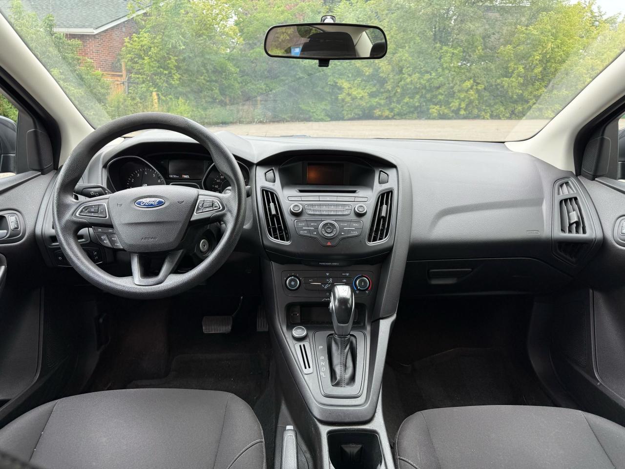 2015 Ford Focus SE - Photo #12