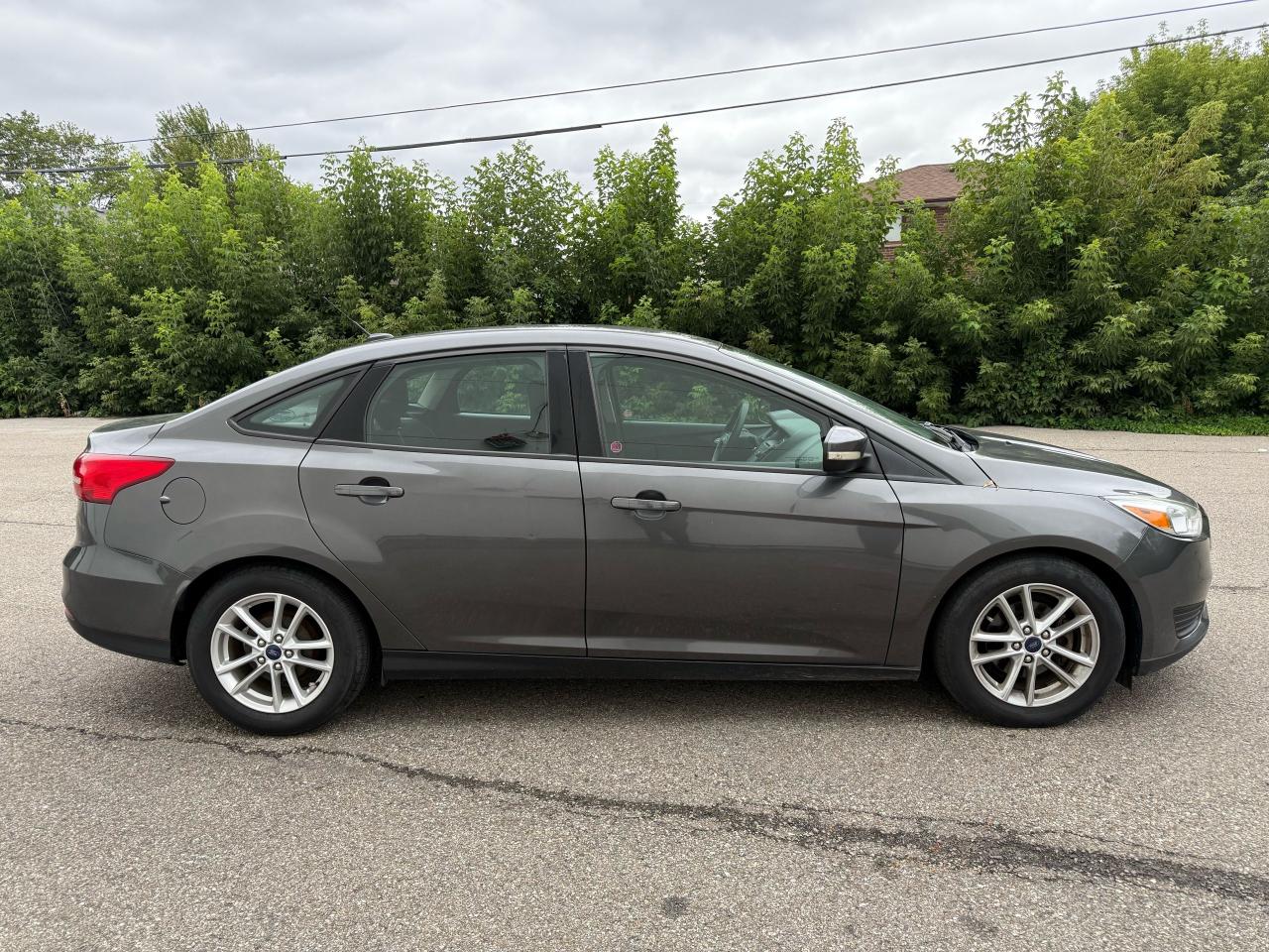 2015 Ford Focus 4DR SDN SE Photo3