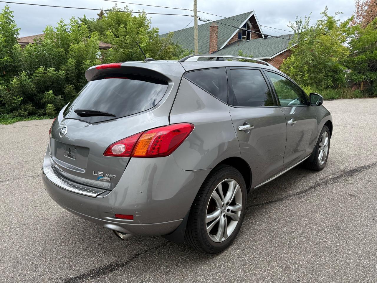 2010 Nissan Murano LE - Photo #5