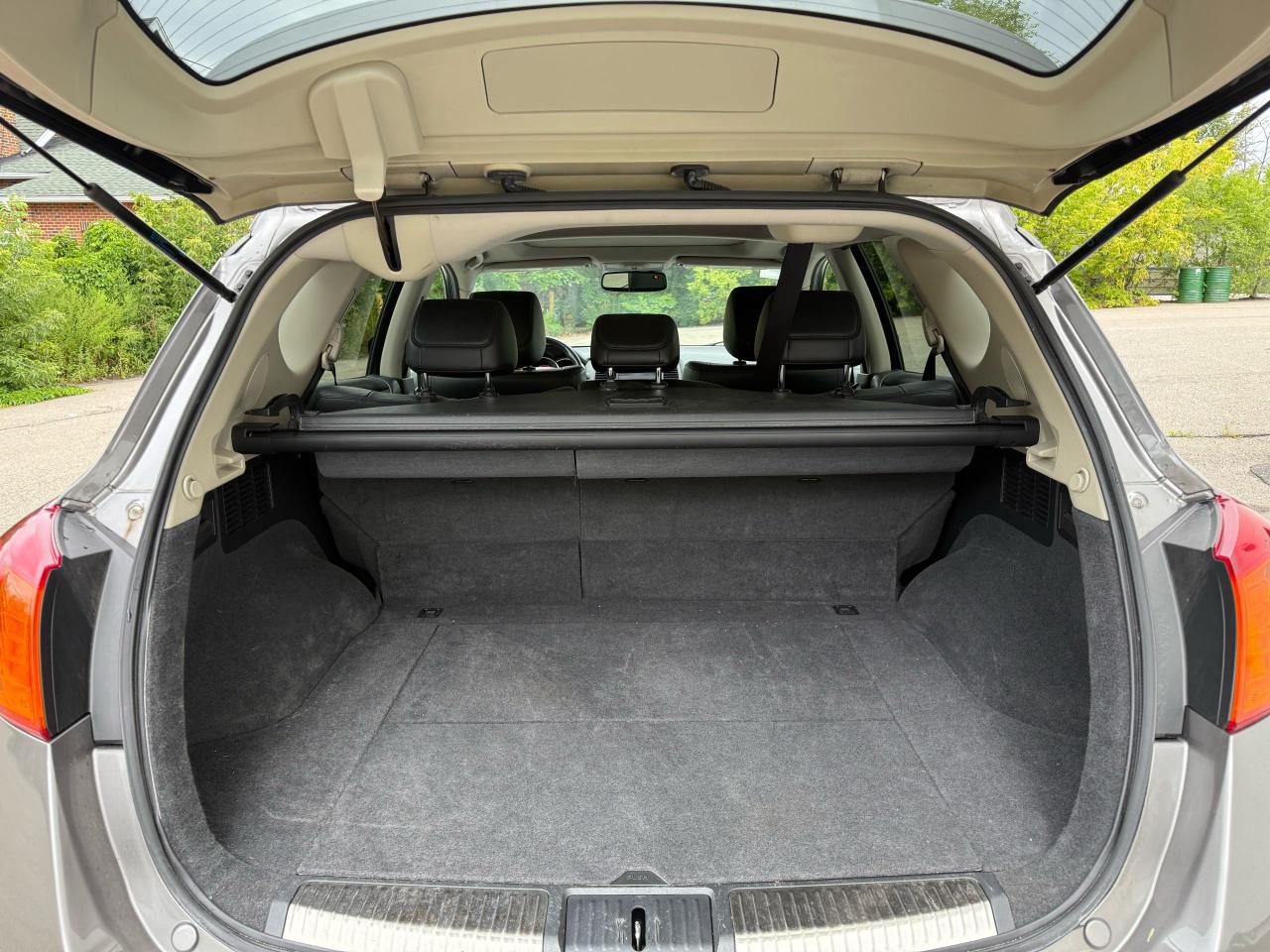 2010 Nissan Murano LE - Photo #11