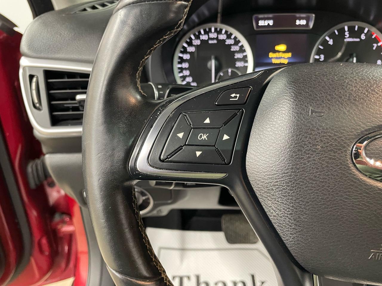 2017 Infiniti QX30 Premium Photo15