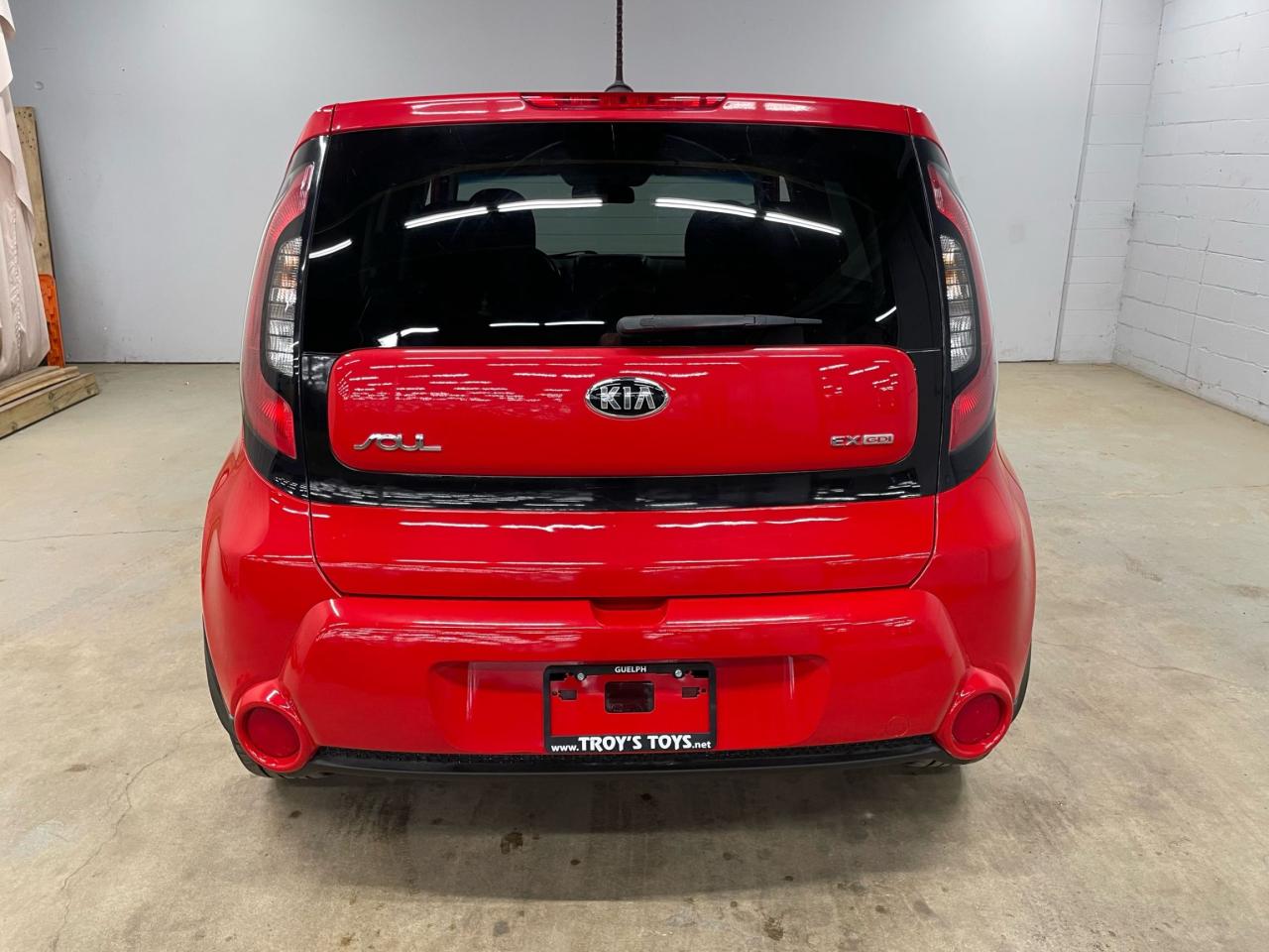 2016 Kia Soul EX | LOW KMS | CLEAN CARFAX | HEATED SEATS