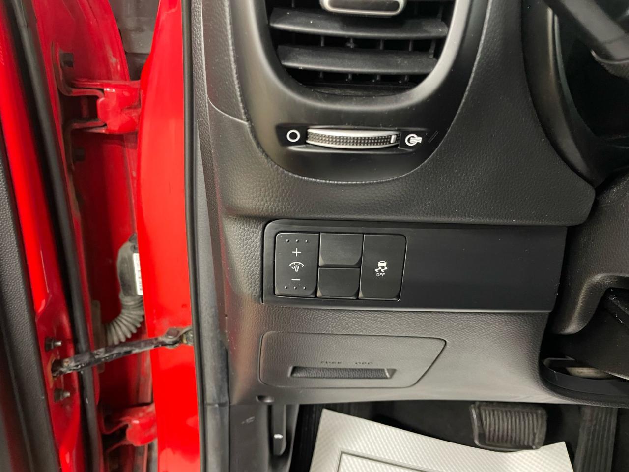 2016 Kia Soul EX | LOW KMS | CLEAN CARFAX | HEATED SEATS