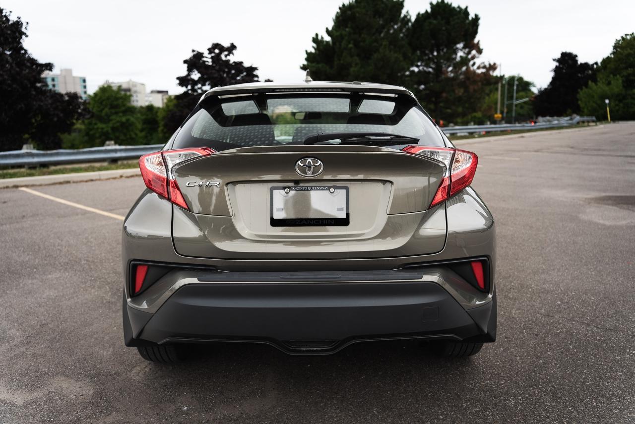 2021 Toyota C-HR XLE Premium | NO ACCIDENT | CLEAN CARFAX | - Photo #5