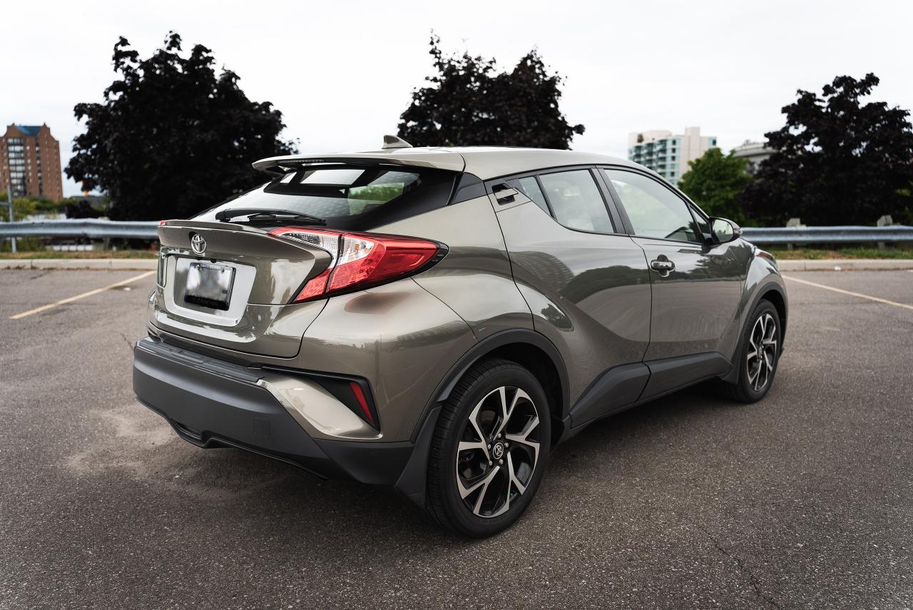 2021 Toyota C-HR XLE Premium | NO ACCIDENT | CLEAN CARFAX | - Photo #4