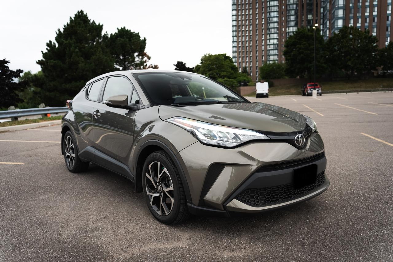 2021 Toyota C-HR XLE Premium | NO ACCIDENT | CLEAN CARFAX | - Photo #3