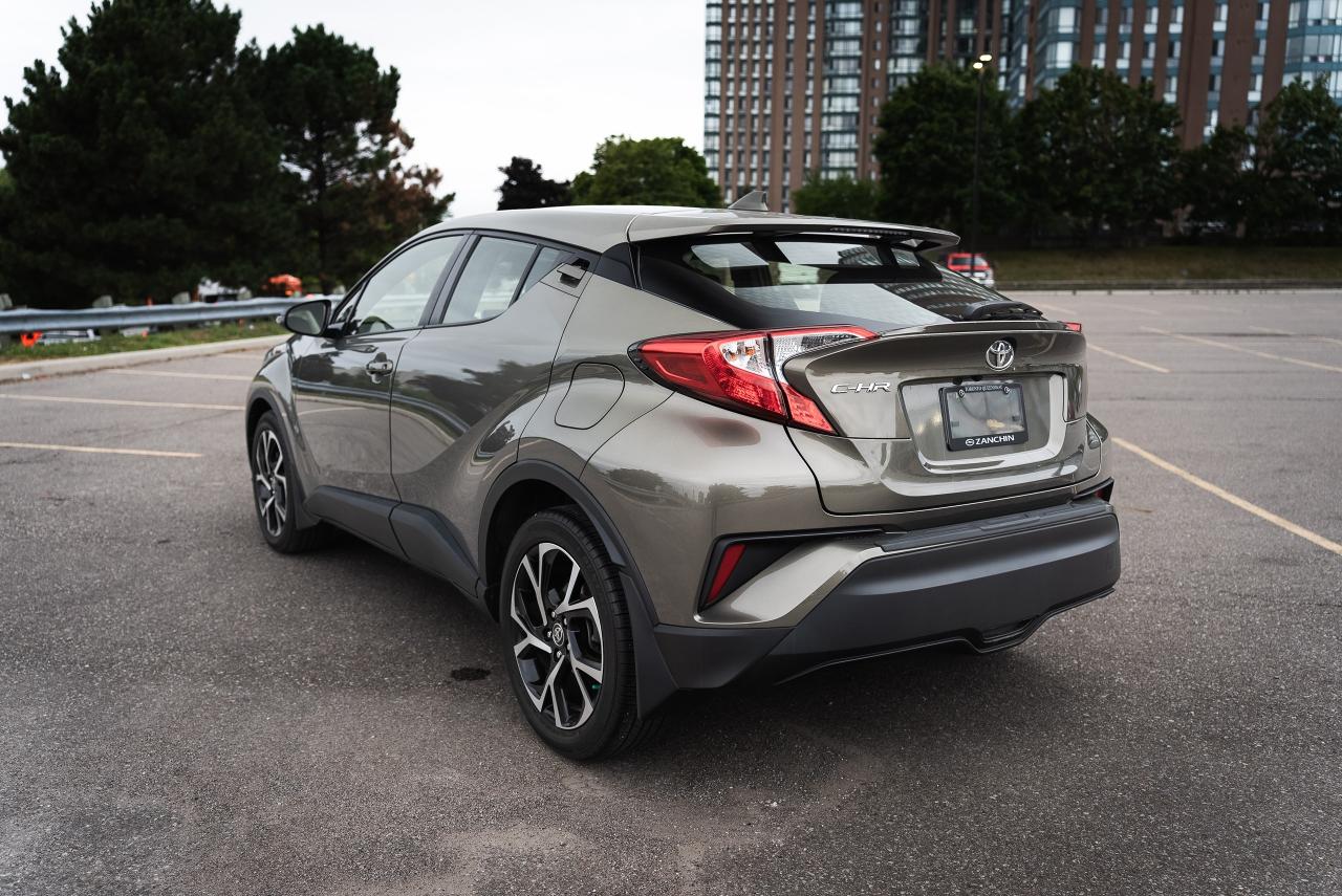 2021 Toyota C-HR XLE Premium | NO ACCIDENT | CLEAN CARFAX | - Photo #6