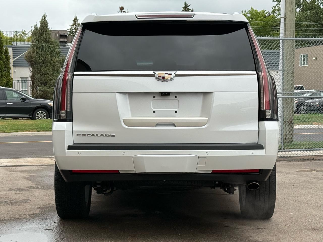 2019 Cadillac Escalade Luxury NAVI|BACKUP|SUNROOF - Photo #4