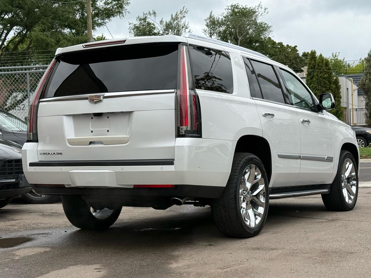 2019 Cadillac Escalade Luxury NAVI|BACKUP|SUNROOF - Photo #3