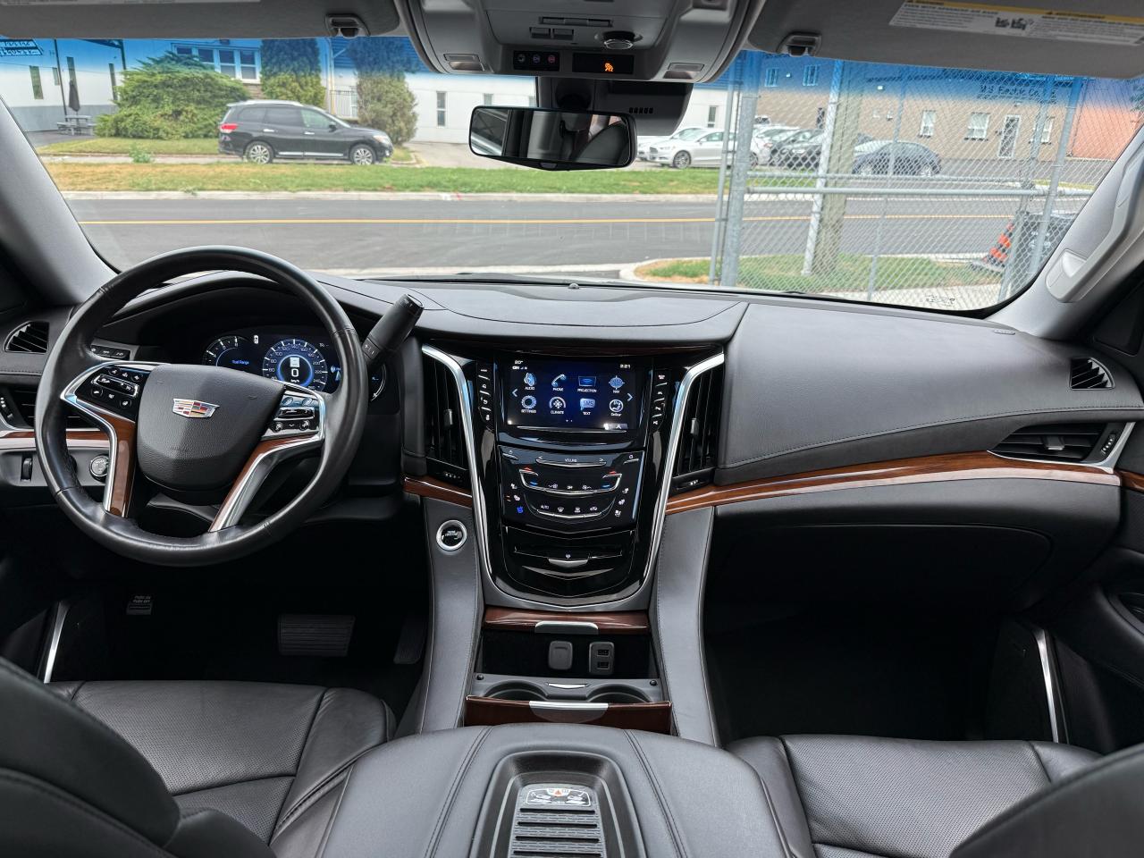 2019 Cadillac Escalade Luxury NAVI|BACKUP|SUNROOF - Photo #8