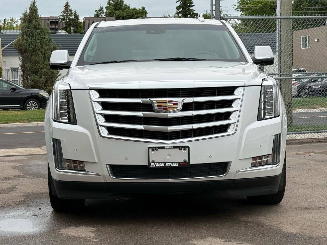 2019 Cadillac Escalade Luxury NAVI|BACKUP|SUNROOF - Photo #2