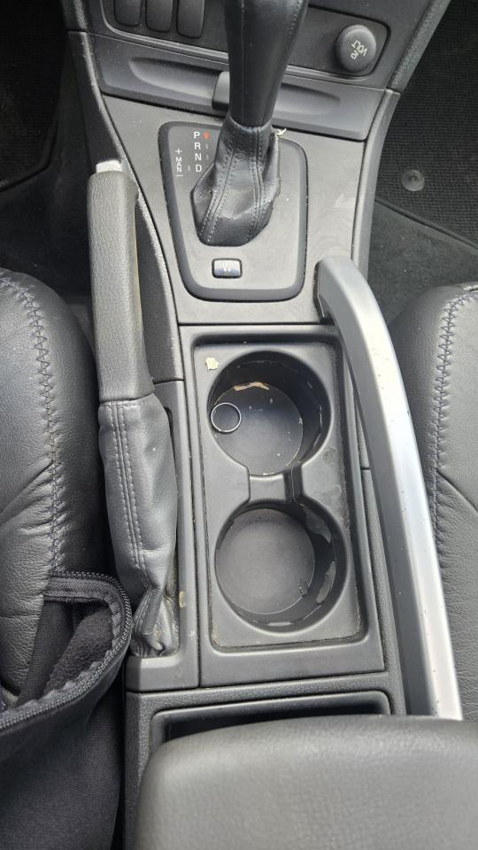 2004 Volvo V70  - Photo #14