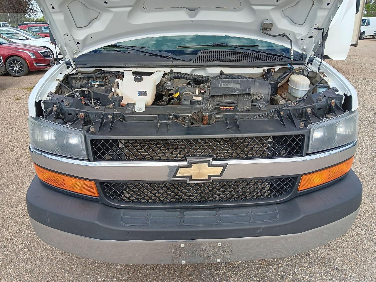 2014 Chevrolet Express Cargo Van AWD, Factory Remote, Tow Package - Photo #2