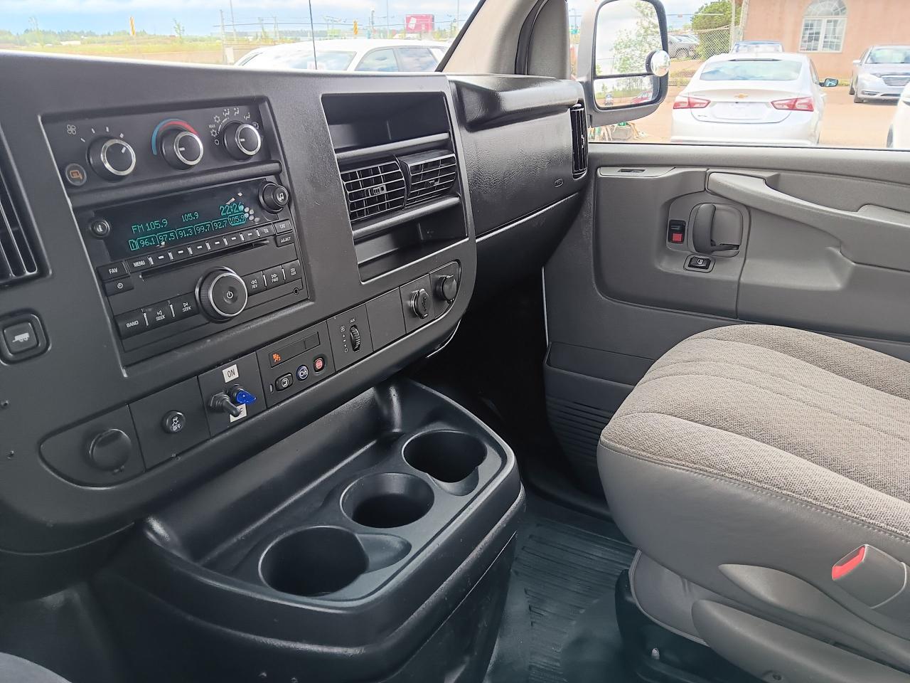 2014 Chevrolet Express Cargo Van AWD, Factory Remote, Tow Package - Photo #13