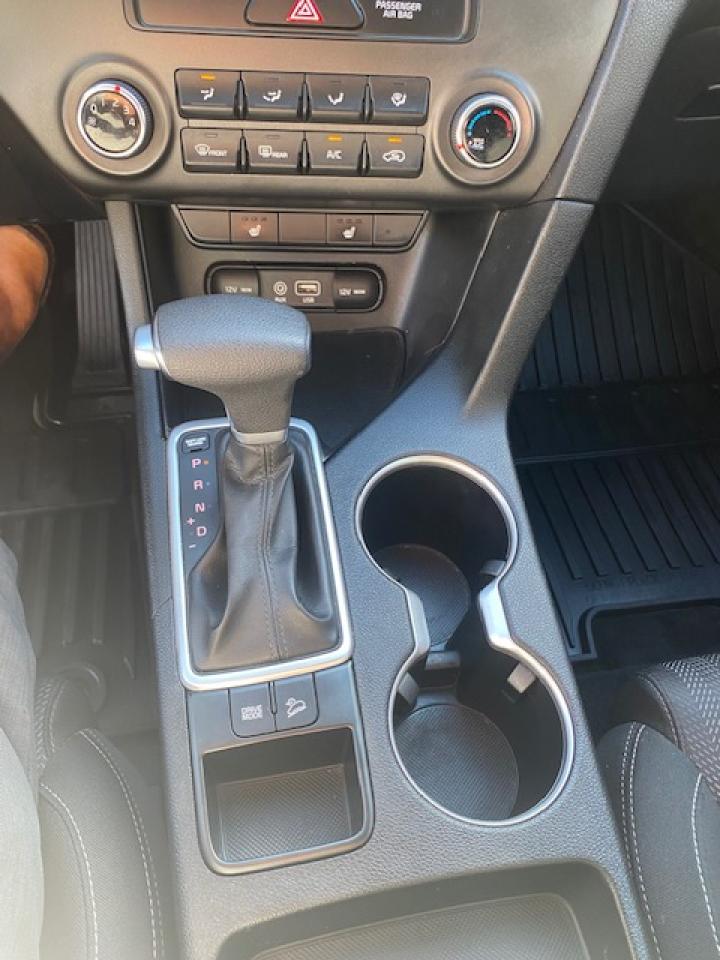2018 Kia Sportage LX - Photo #9