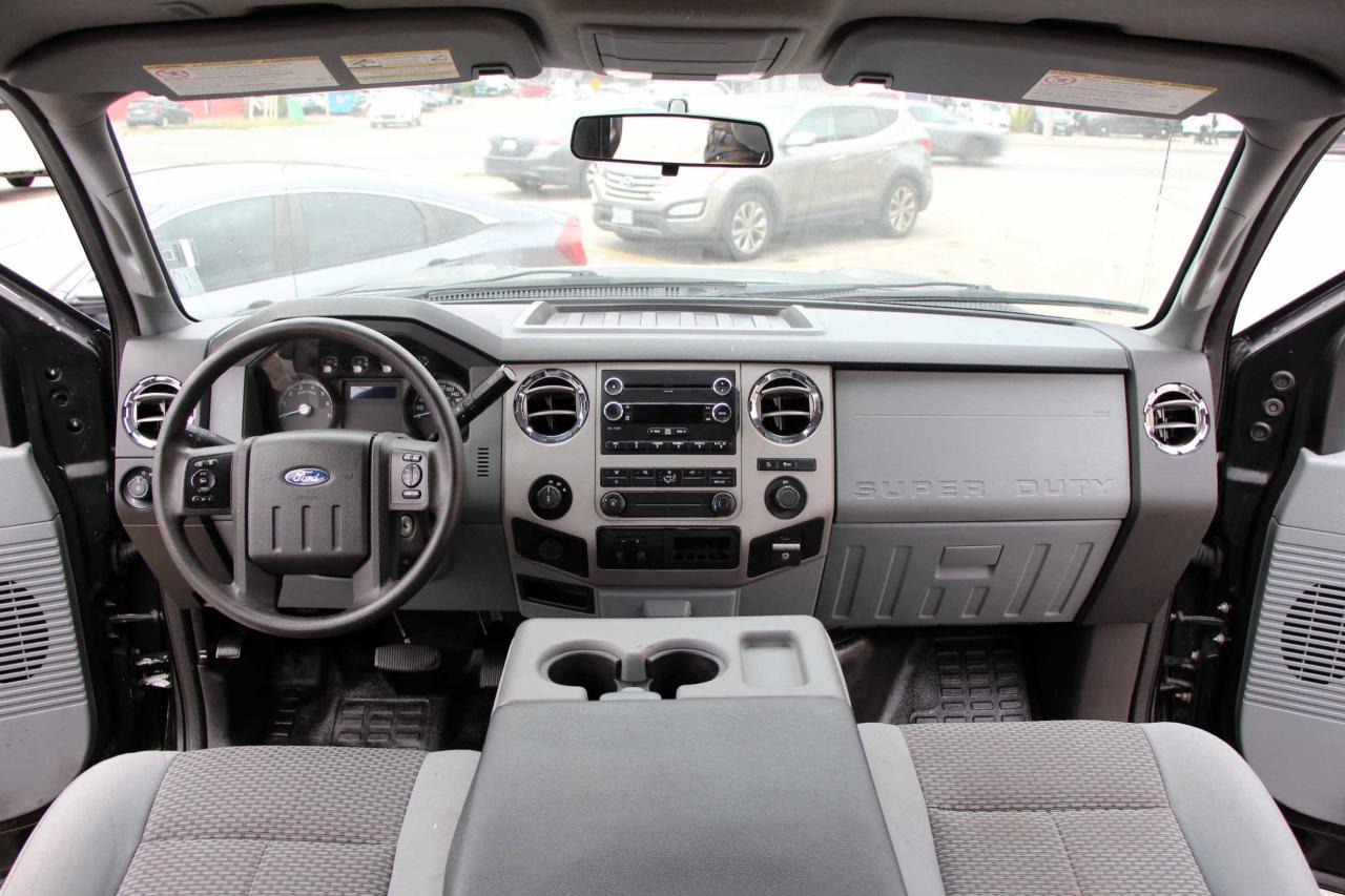 2015 Ford SUPER DUTY F-350 SRW XLT - Photo #16