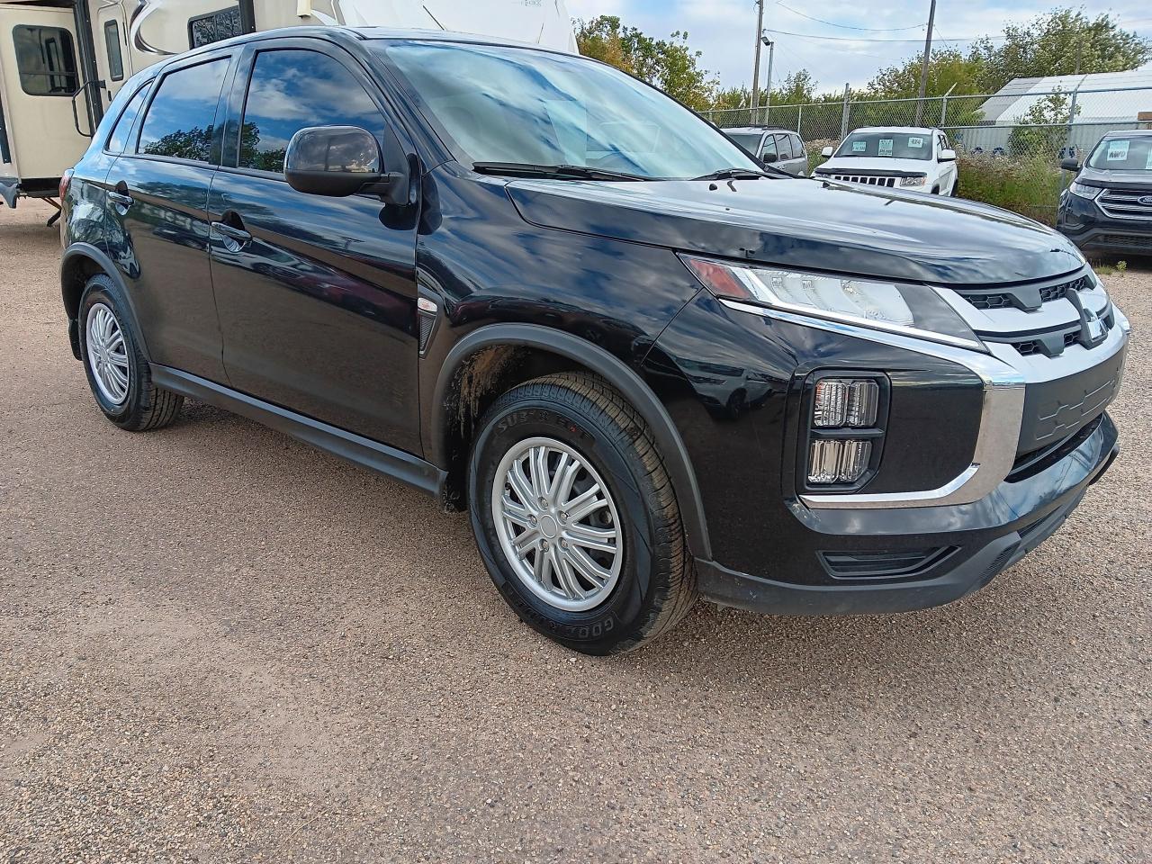 2022 Mitsubishi RVR ES AWD Htd Seats, BU Cam - Photo #3