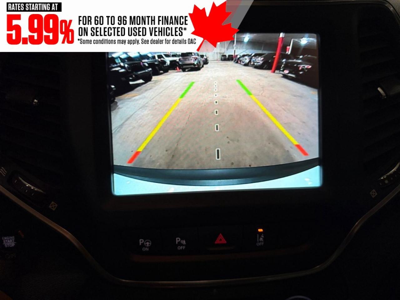 2023 Jeep Cherokee Altitude 4x4 Photo