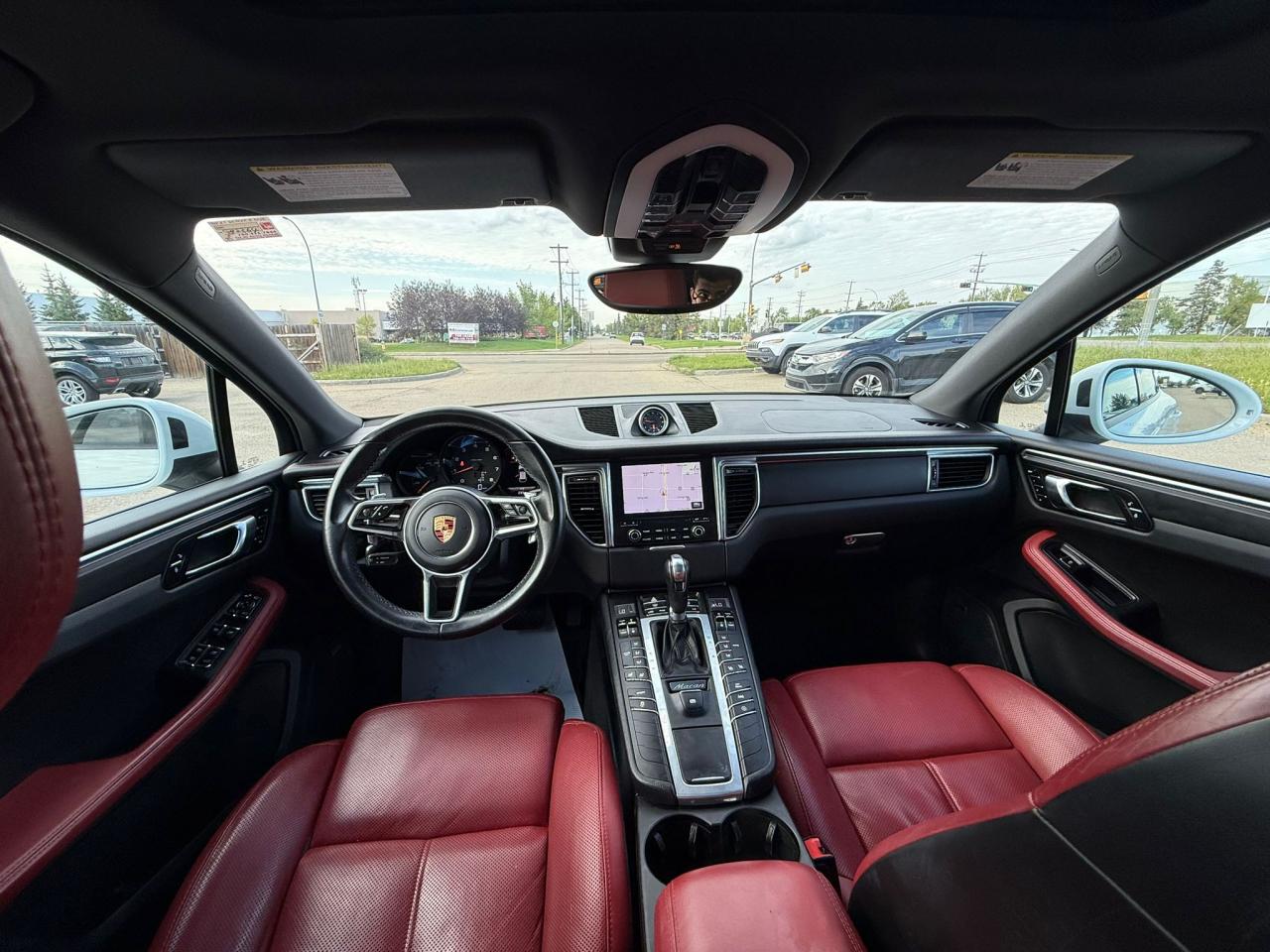 2017 Porsche Macan AWD | LOW KM | ALL CREDIT ACCEPTED!! - Photo #13