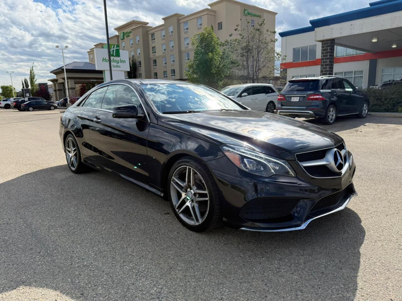 Used 2014 Mercedes-Benz E-Class E 350 | ALL CREDIT ACCEPTED!! for sale in Edmonton, AB