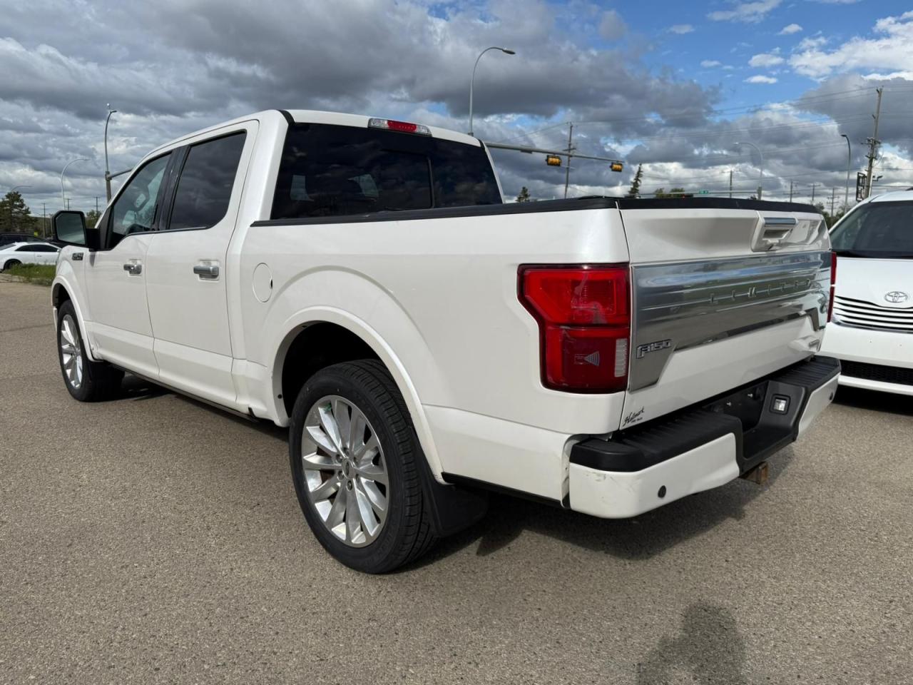 2018 Ford F-150 Limited | ALL CREDIT ACCEPTED!! - Photo #5