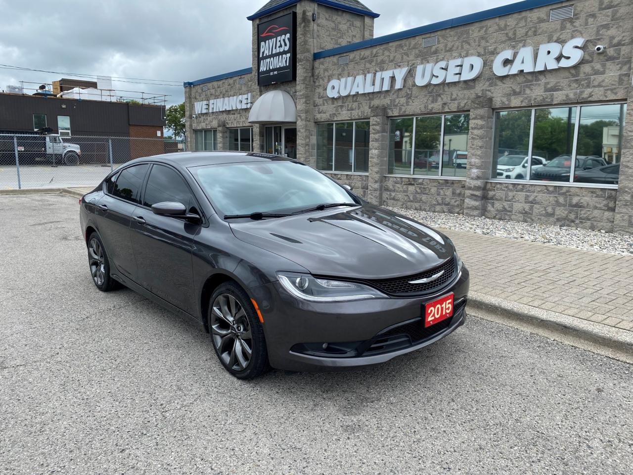 Used 2015 Chrysler 200 S for sale in Sarnia, ON