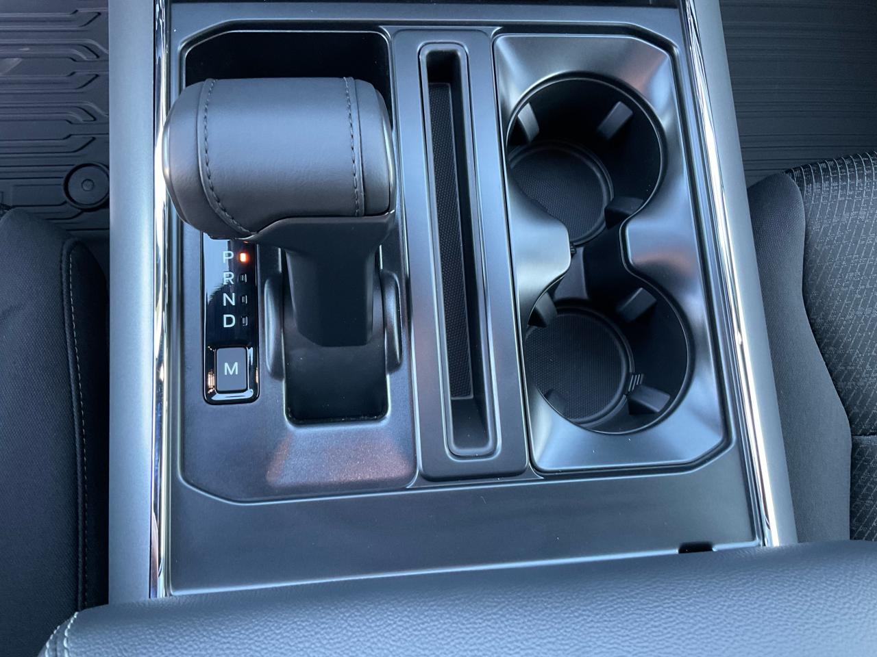 2025 Ford F-150 XLT Photo5