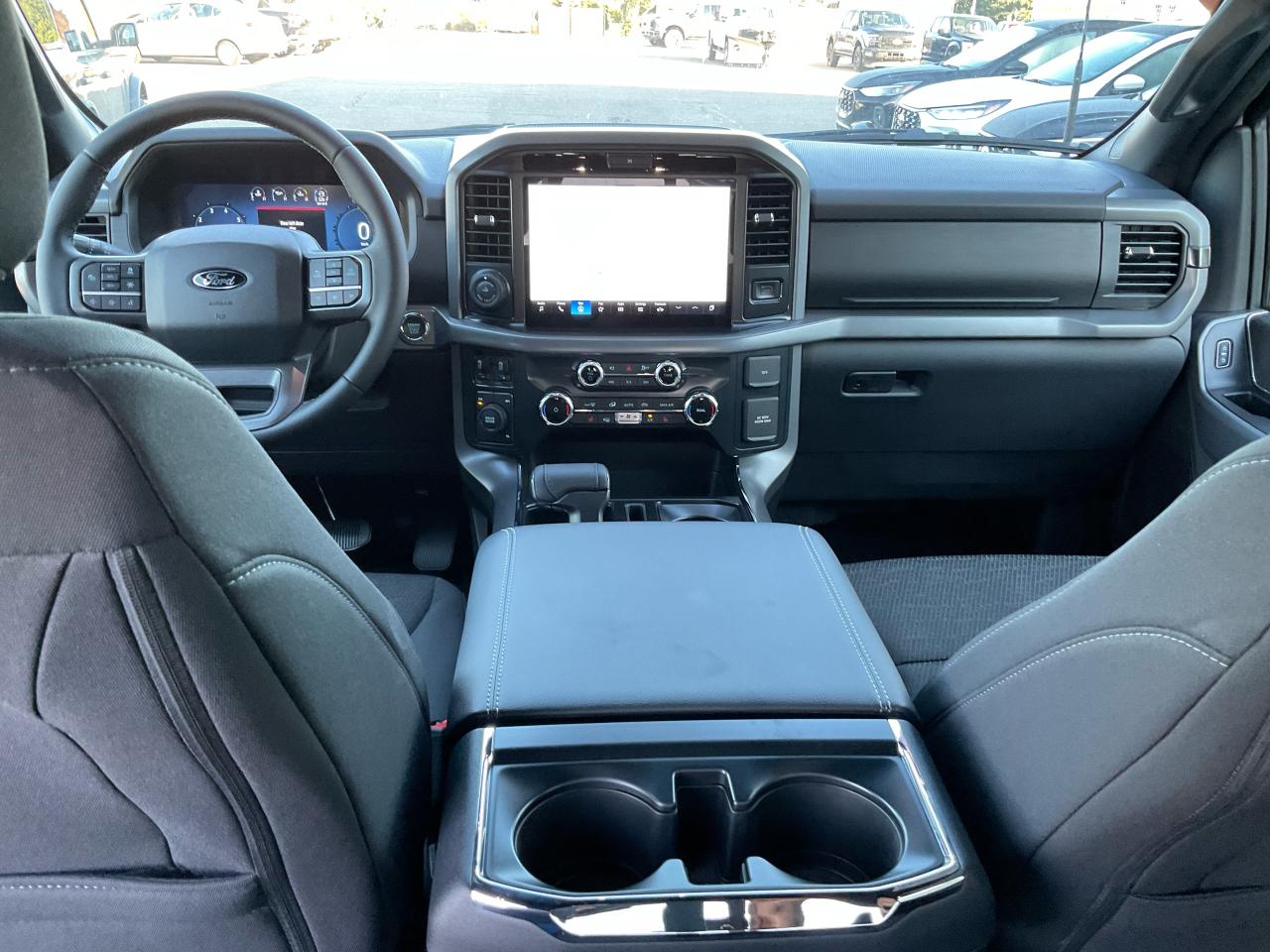 2025 Ford F-150 XLT Photo5