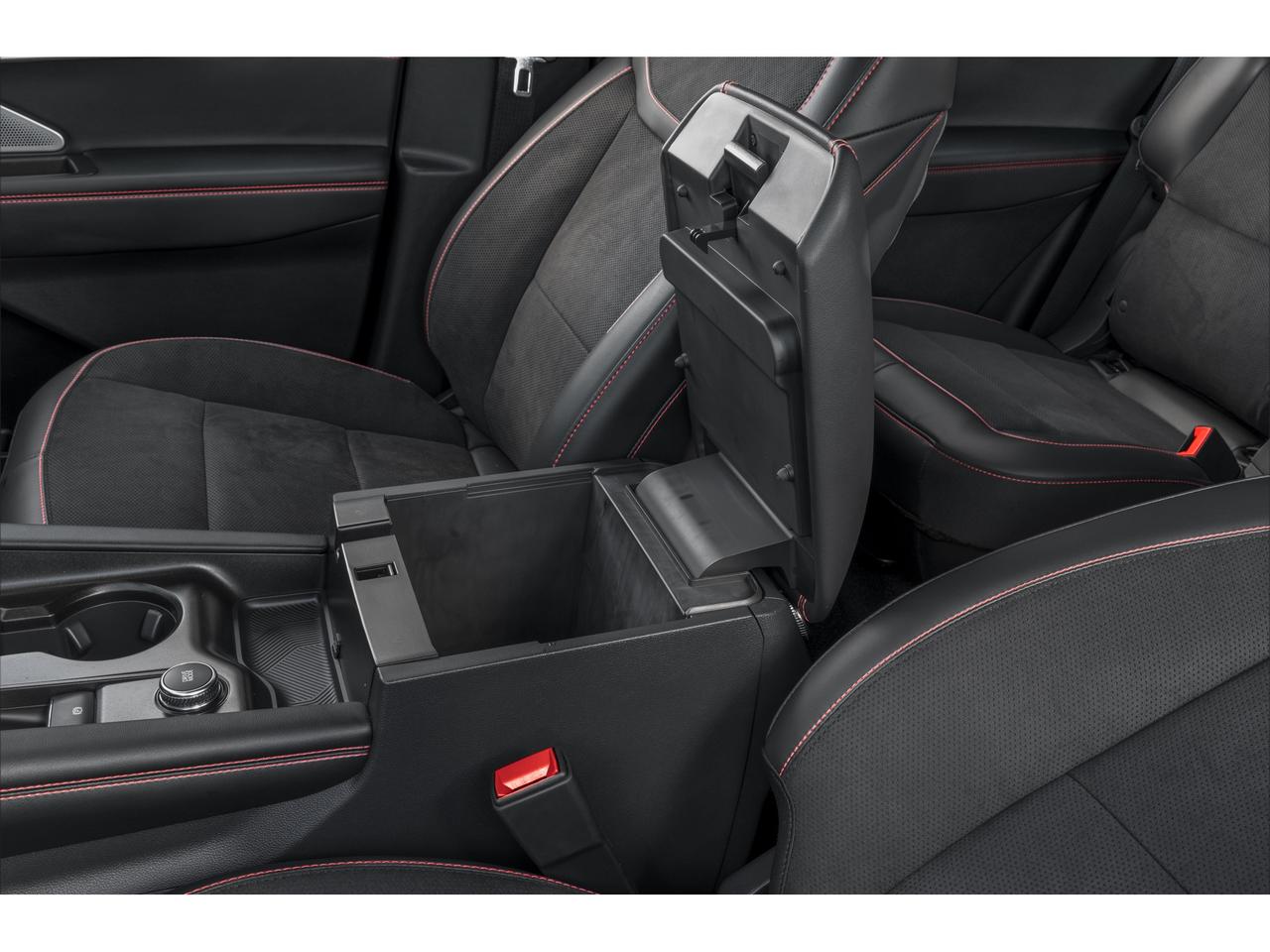 2025 Ford Explorer ST Photo5