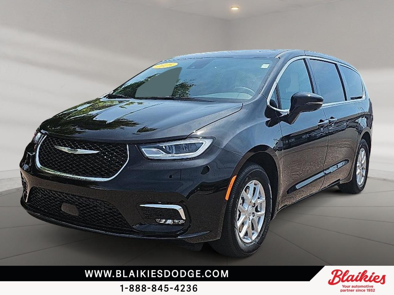 New 2025 Chrysler Pacifica Select for sale in Truro, NS