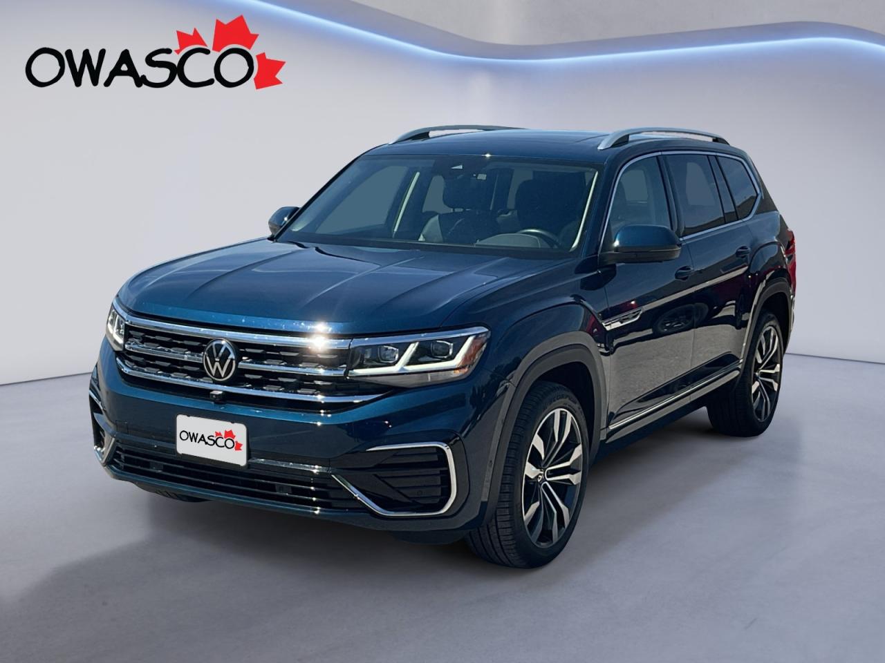 Used 2023 Volkswagen Atlas 3.6L Execline! Great kms! One Owner! Off Lease! for sale in Whitby, ON