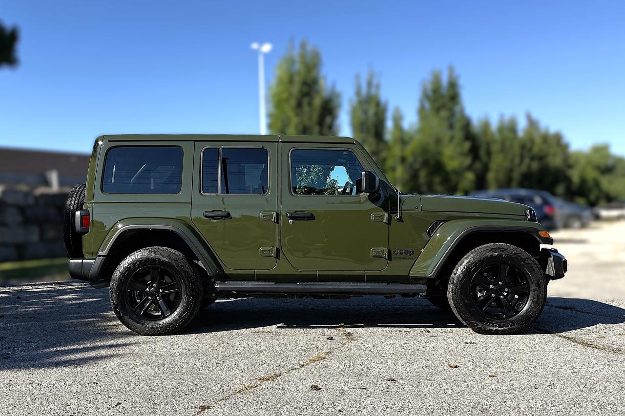 2023 Jeep Wrangler Sahara Altitude 4 Door 4x4 | ALPINE PREMIUM AUDIO Photo3