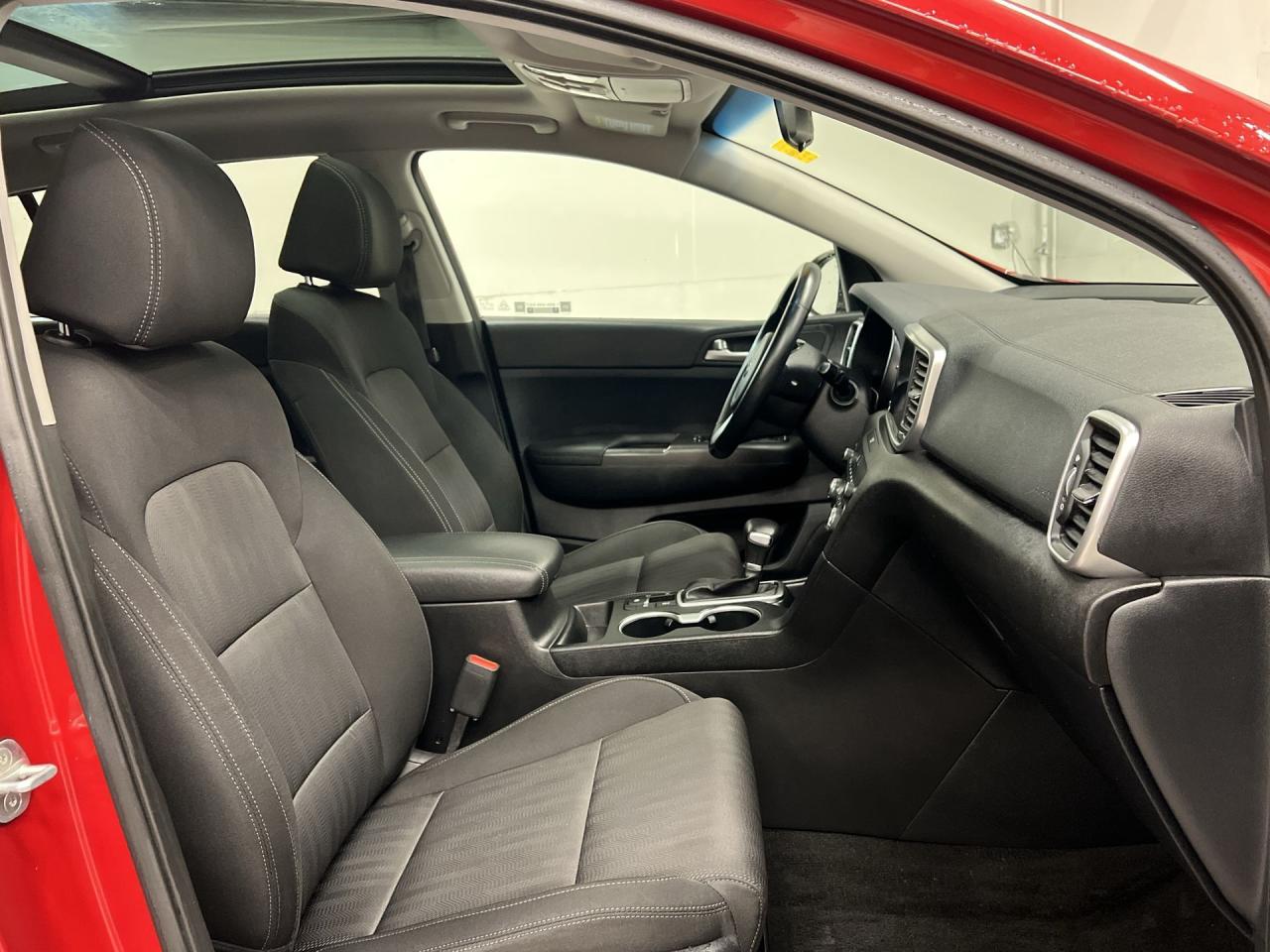 2022 Kia Sportage EX S AWD |PANO ROOF |HTD SEATS/ STEERING | CARPLAY Photo