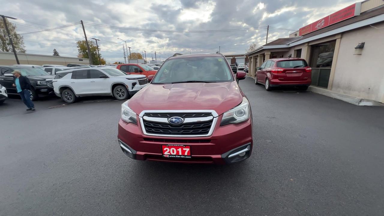 2017 Subaru Forester LIMITED AWD |HTD LEATHER |PANOROOF |CARPLAY |NAV Photo2