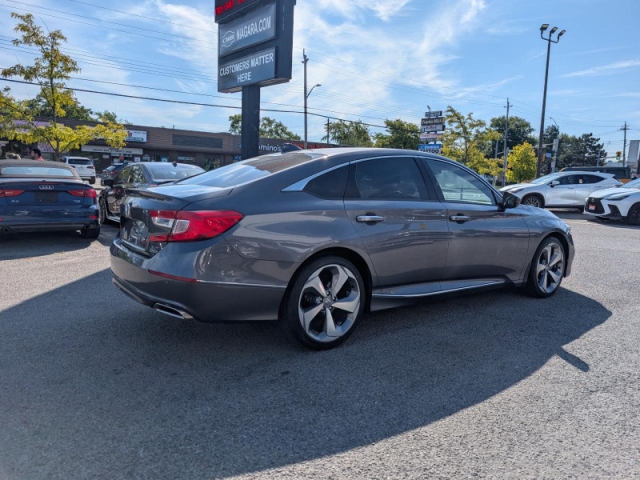 2019 Honda Accord Sedan Touring 2.0 Auto  **COOLED SEATS - SUNROOF** Photo4