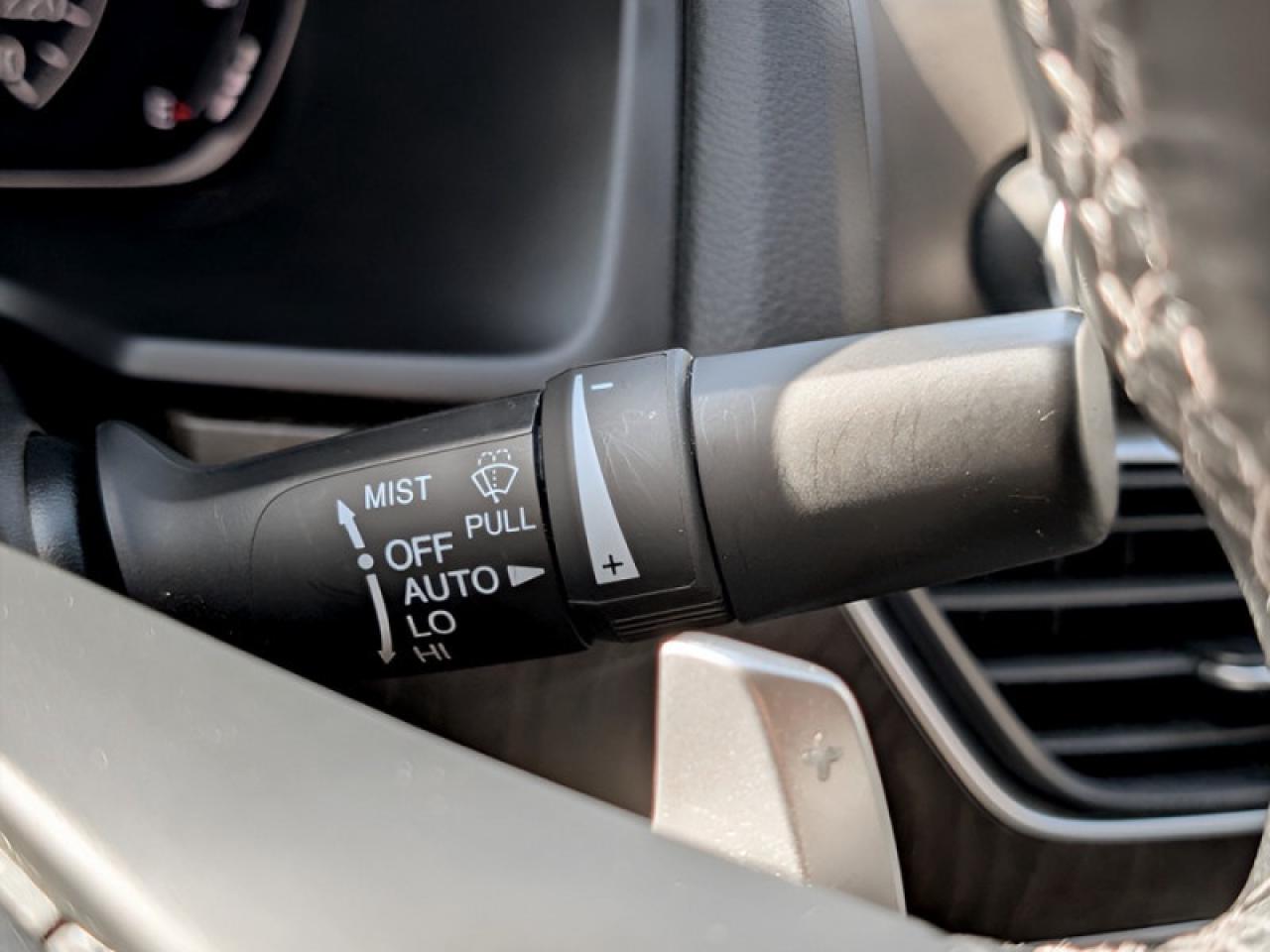 2019 Honda Accord Sedan Touring 2.0 Auto  **COOLED SEATS - SUNROOF** Photo