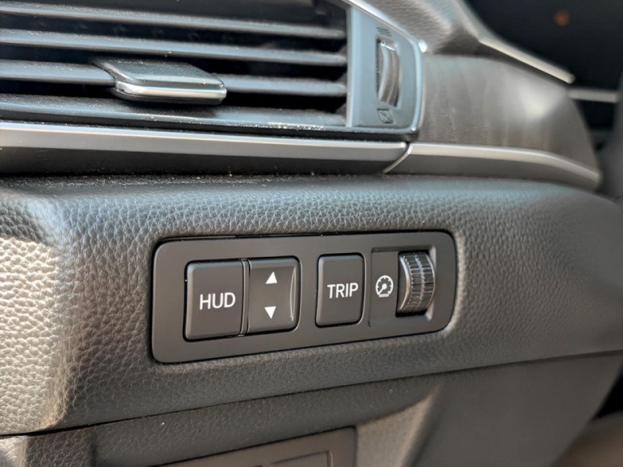 2019 Honda Accord Sedan Touring 2.0 Auto  **COOLED SEATS - SUNROOF** Photo