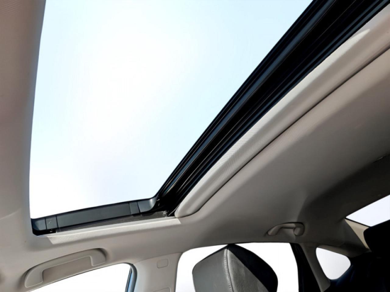 2019 Honda Accord Sedan Touring 2.0 Auto  **COOLED SEATS - SUNROOF** Photo