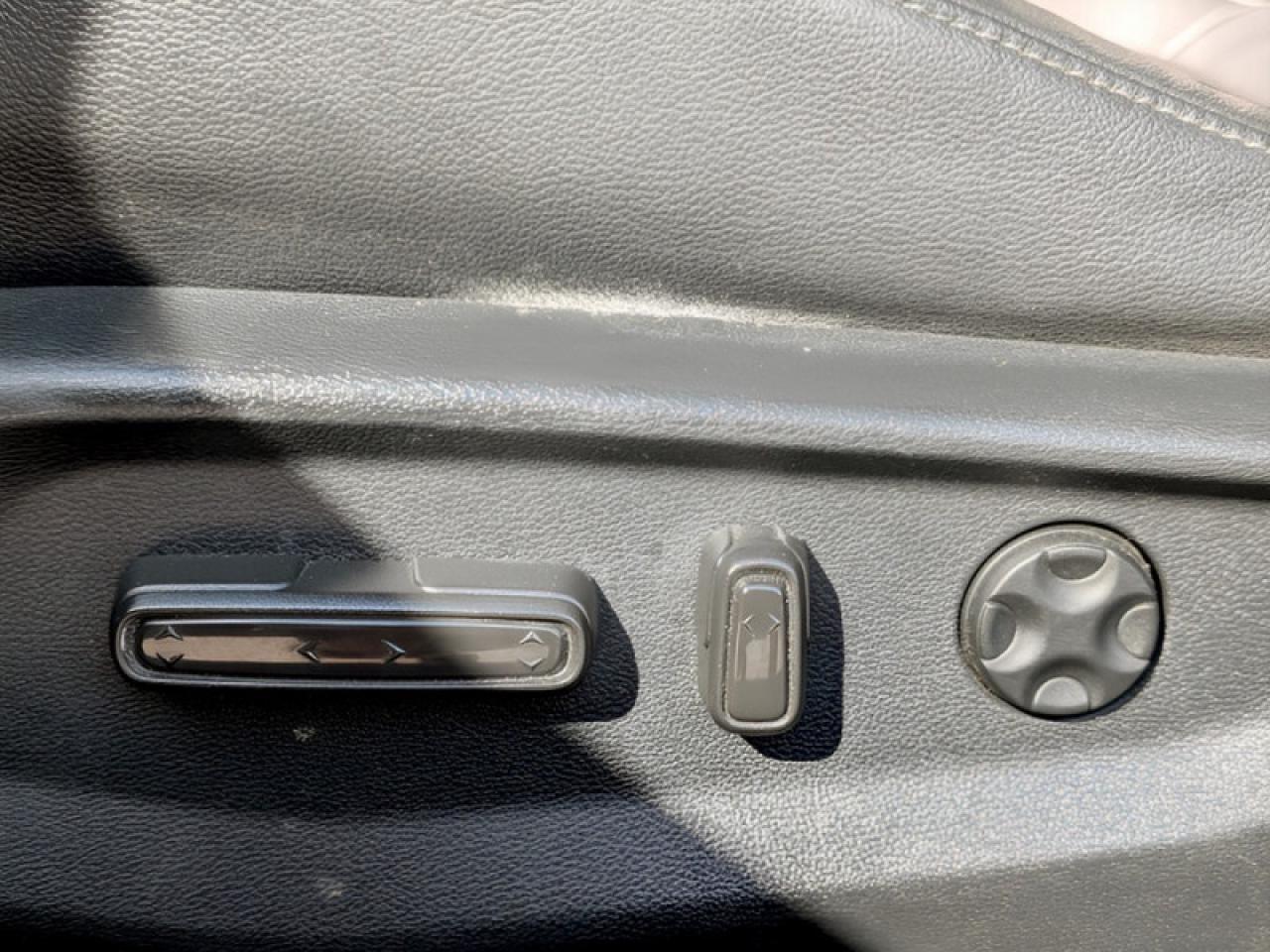 2019 Honda Accord Sedan Touring 2.0 Auto  **COOLED SEATS - SUNROOF** Photo