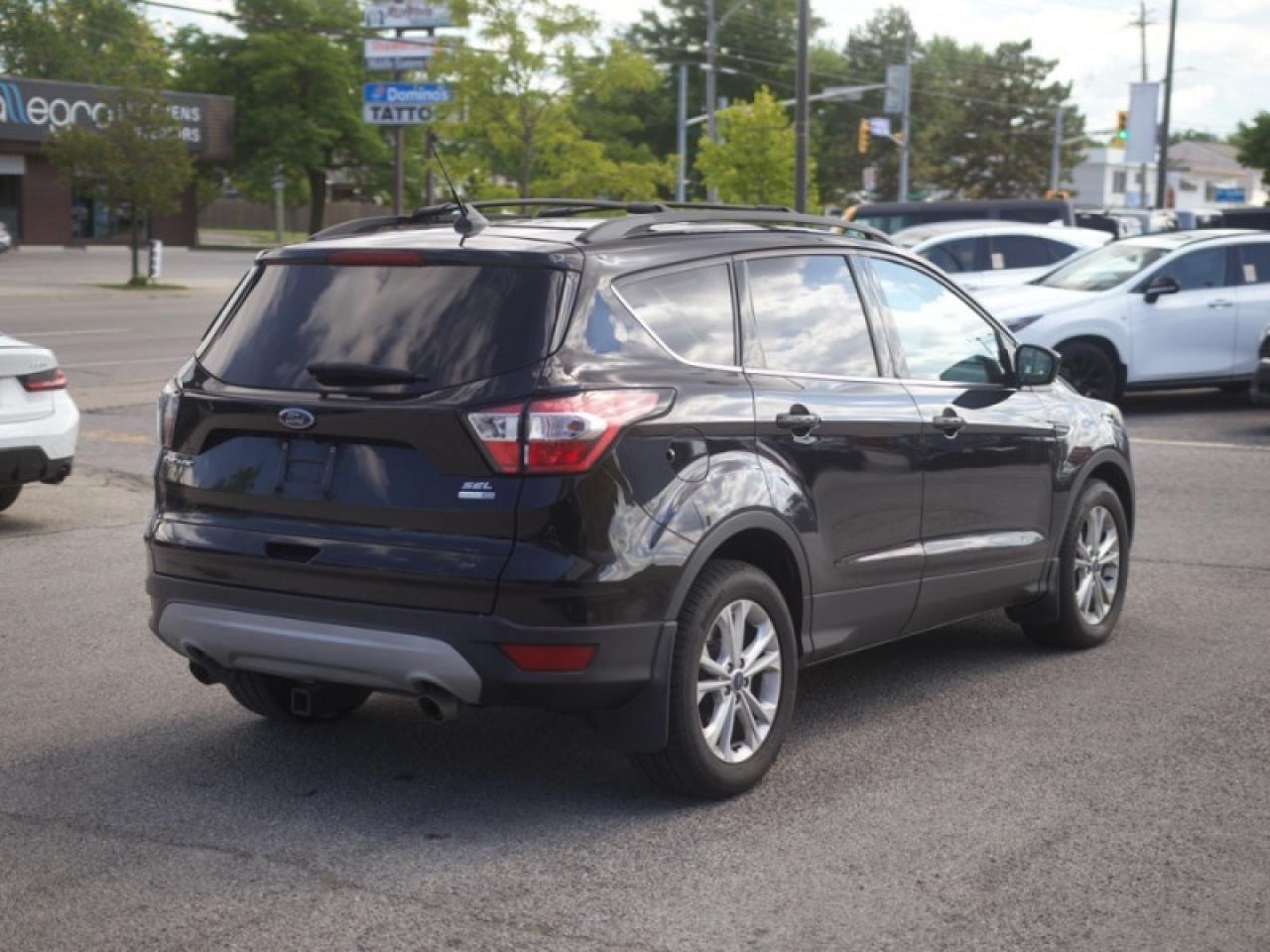 2018 Ford Escape SEL  **CANADIAN TOURING PACKAGE** Photo3