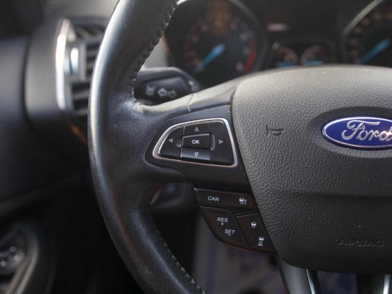 2018 Ford Escape SEL  **CANADIAN TOURING PACKAGE** Photo