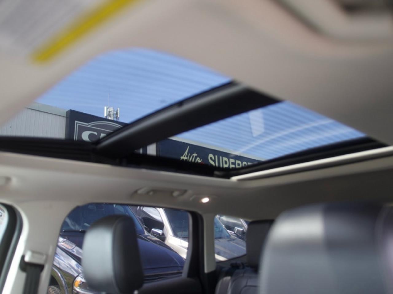 2018 Ford Escape SEL  **CANADIAN TOURING PACKAGE** Photo
