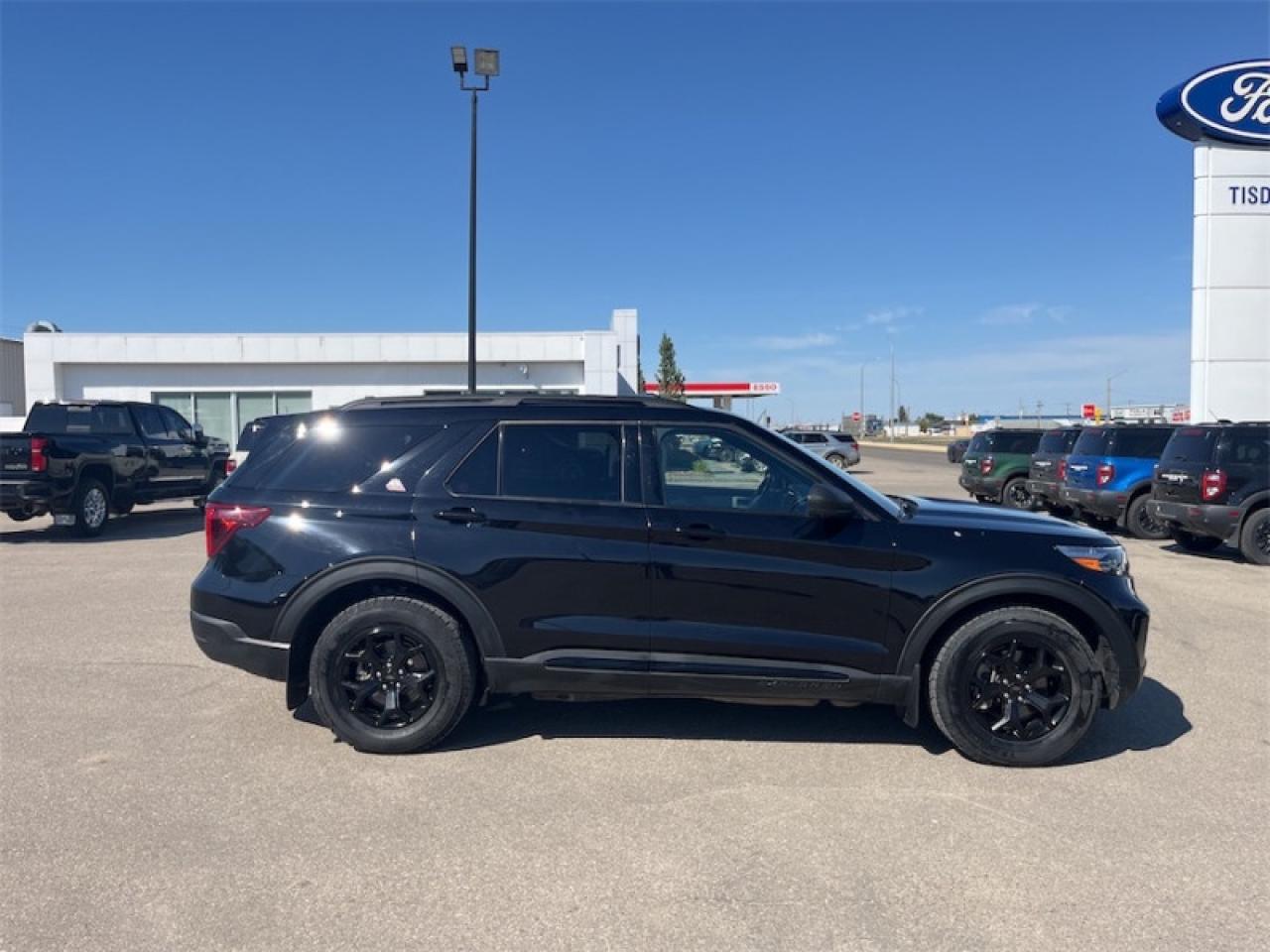 2022 Ford Explorer  Photo1
