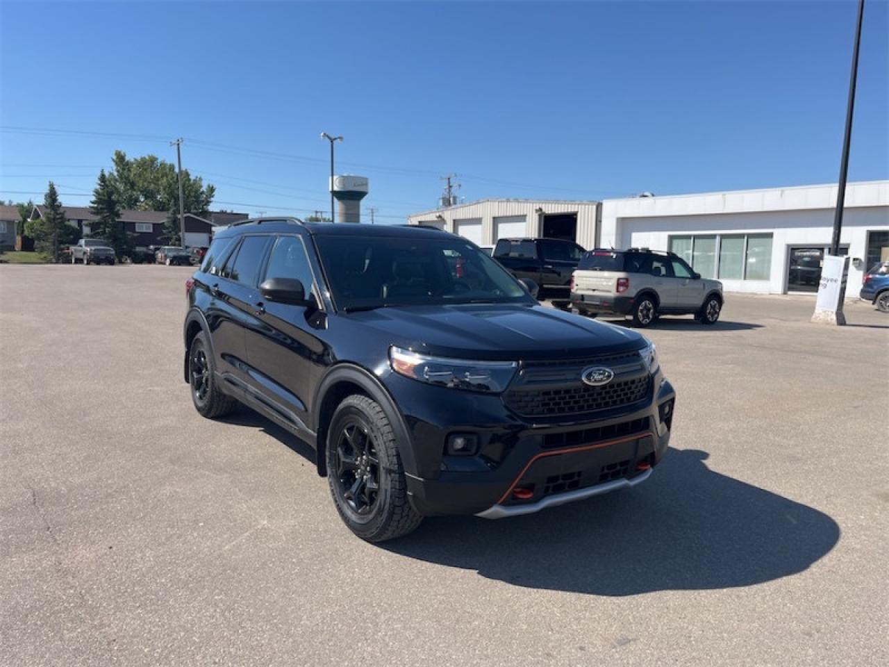 2022 Ford Explorer  Photo2