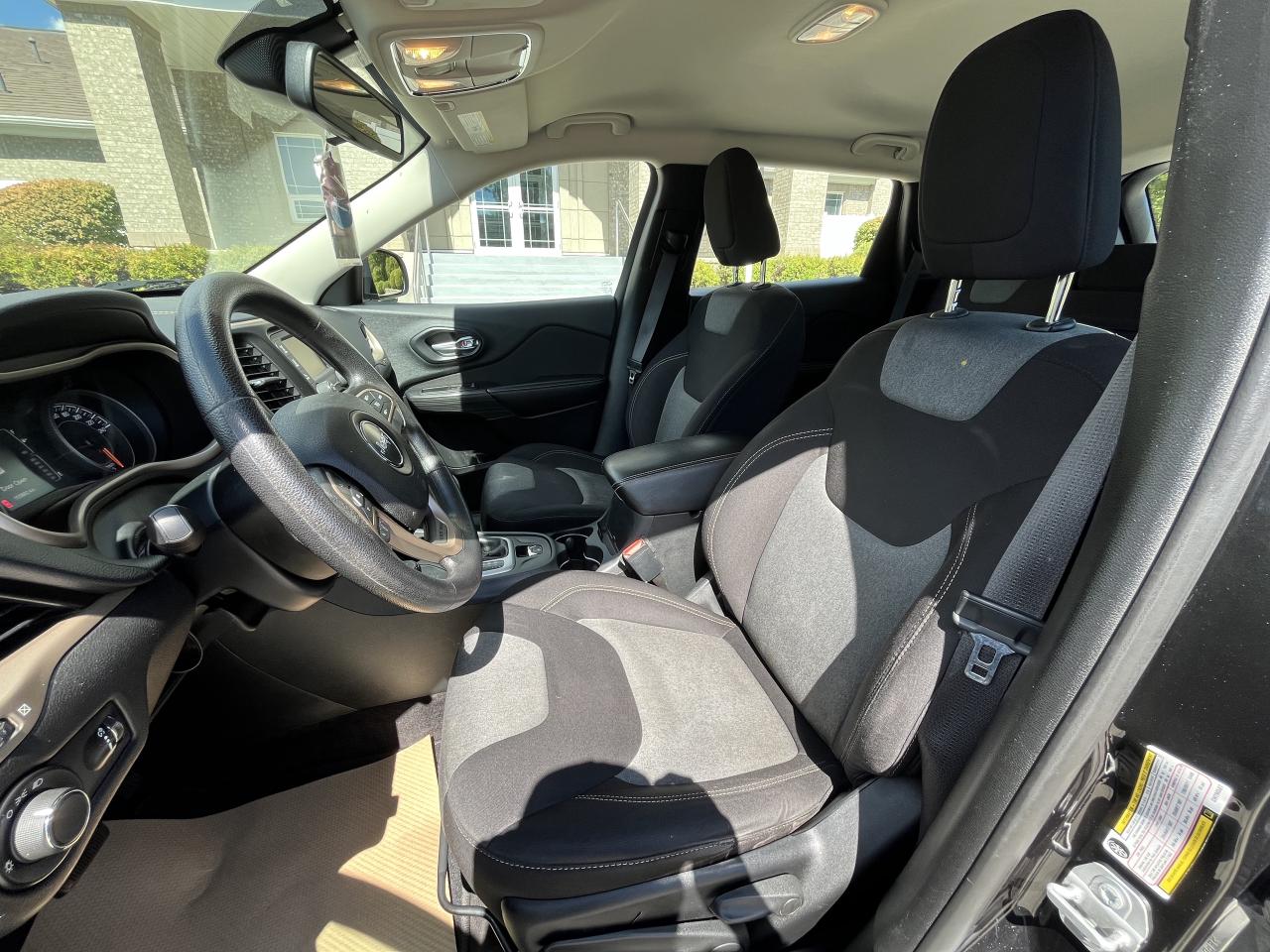 2016 Jeep Cherokee SPORT 4WD - Photo #7
