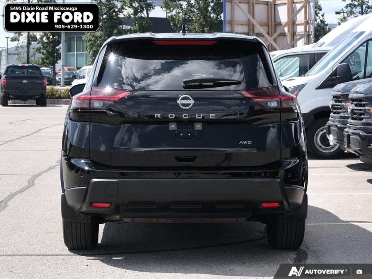 2024 Nissan Rogue S Photo