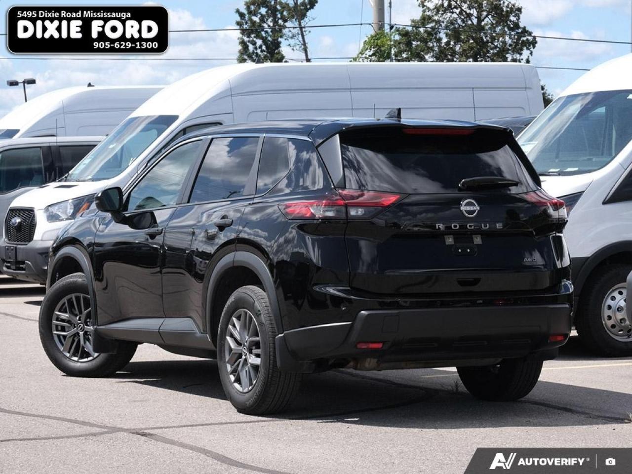 2024 Nissan Rogue S Photo